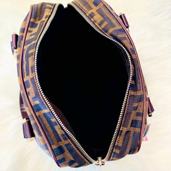 Auth Fendi ❤️ - Picture 8 of 12